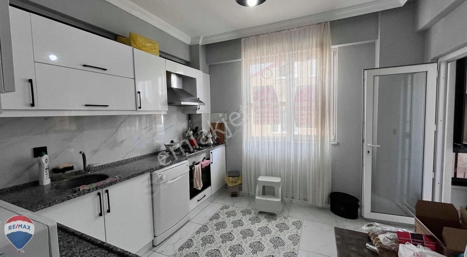 Remax Maviden Yenicamide Arakat Cambalkonlu 125 M2 Daire - Görsel 6