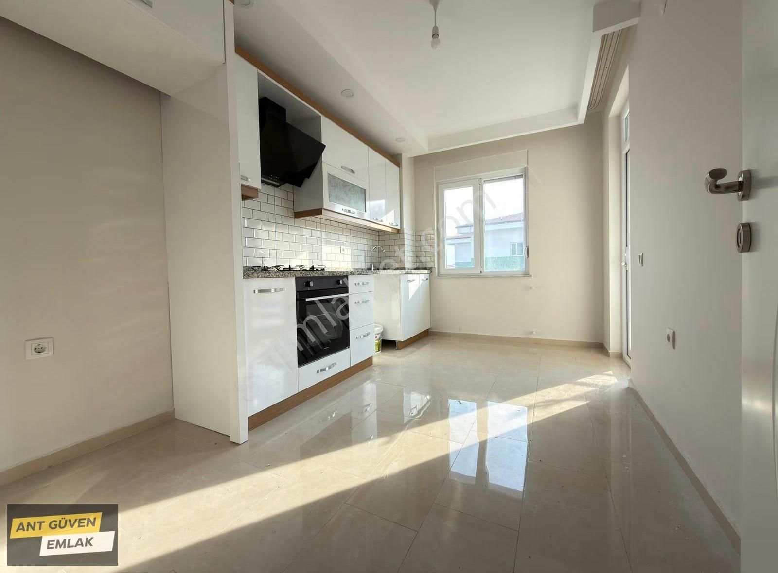 Bahçeyakada Ebeveyn Banyolu Asansörlü 2+1 Kiralık Daire - Görsel 15