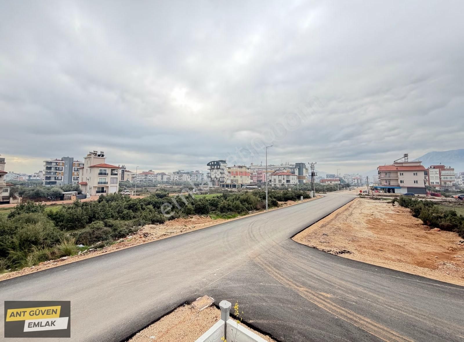 Köşe Binada Çift Balkonlu Termessos Hast. Yakını 2+1 Kiralık - Görsel 18