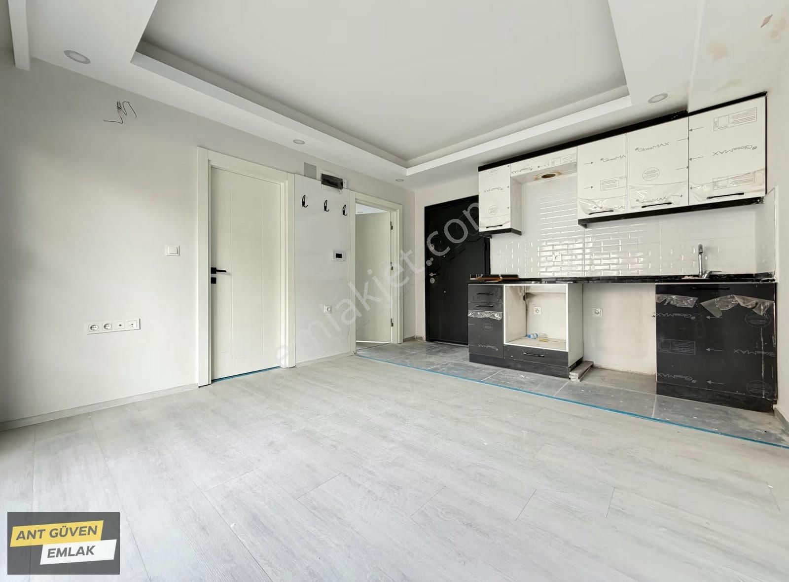 Yatırıma & Oturuma Uygun Cadde Üzeri Erenköy'de 1+1 Yüksek Giriş - Görsel 6