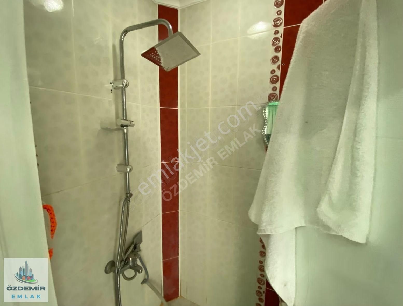 Özdemir Den Kıbrıs Köyün De Ara Katta Full +full Yapılı 3+1 - Görsel 10