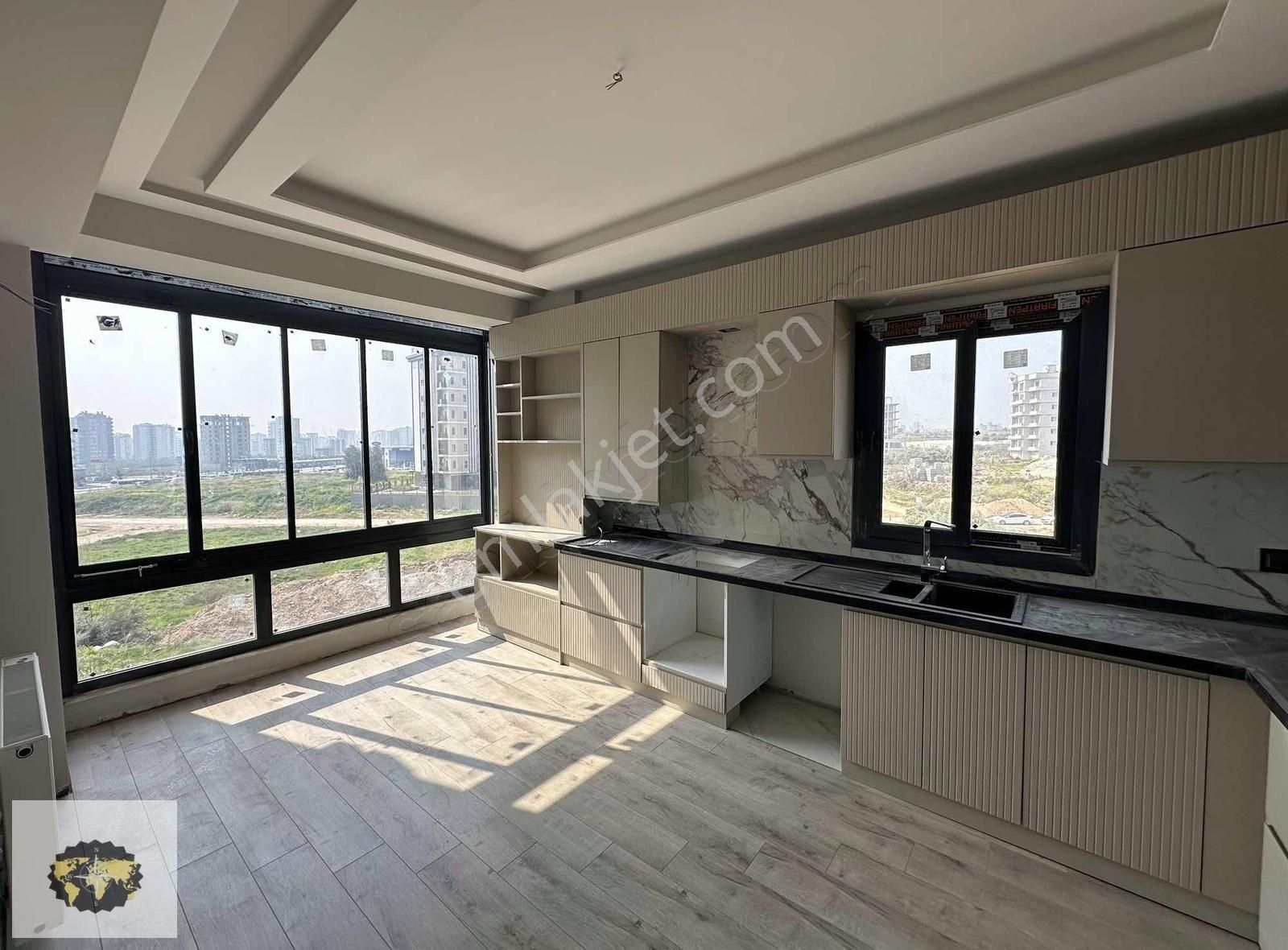 Dream Home'dan Kuyuluk Bölg. Geniş Oturumlu B.mutfak 2+1