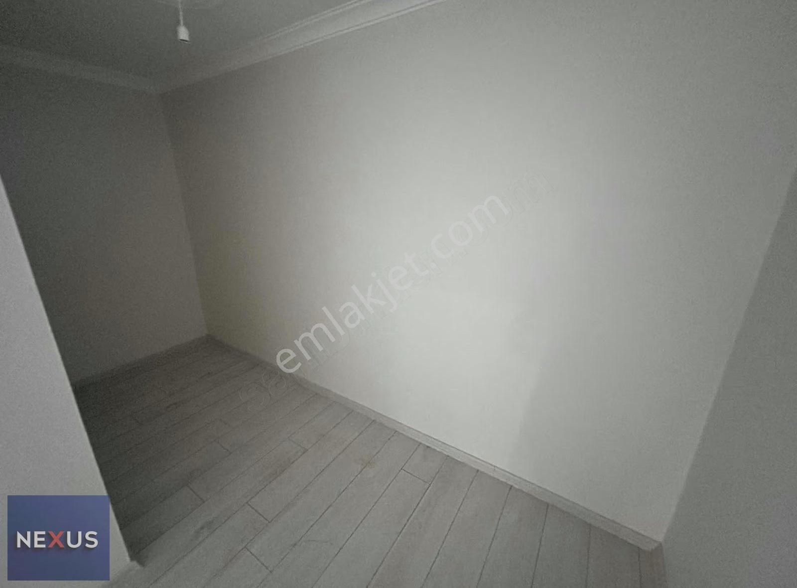 Çekmeköy Cumhuriyet Mahallesin'de Satılık 2+1 Daire - Görsel 14