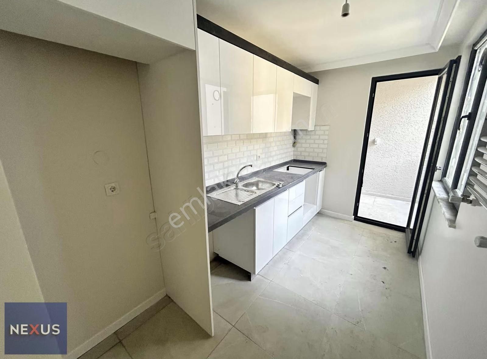 Çekmeköy Cumhuriyet Mahallesin'de Satılık 2+1 Daire - Görsel 3