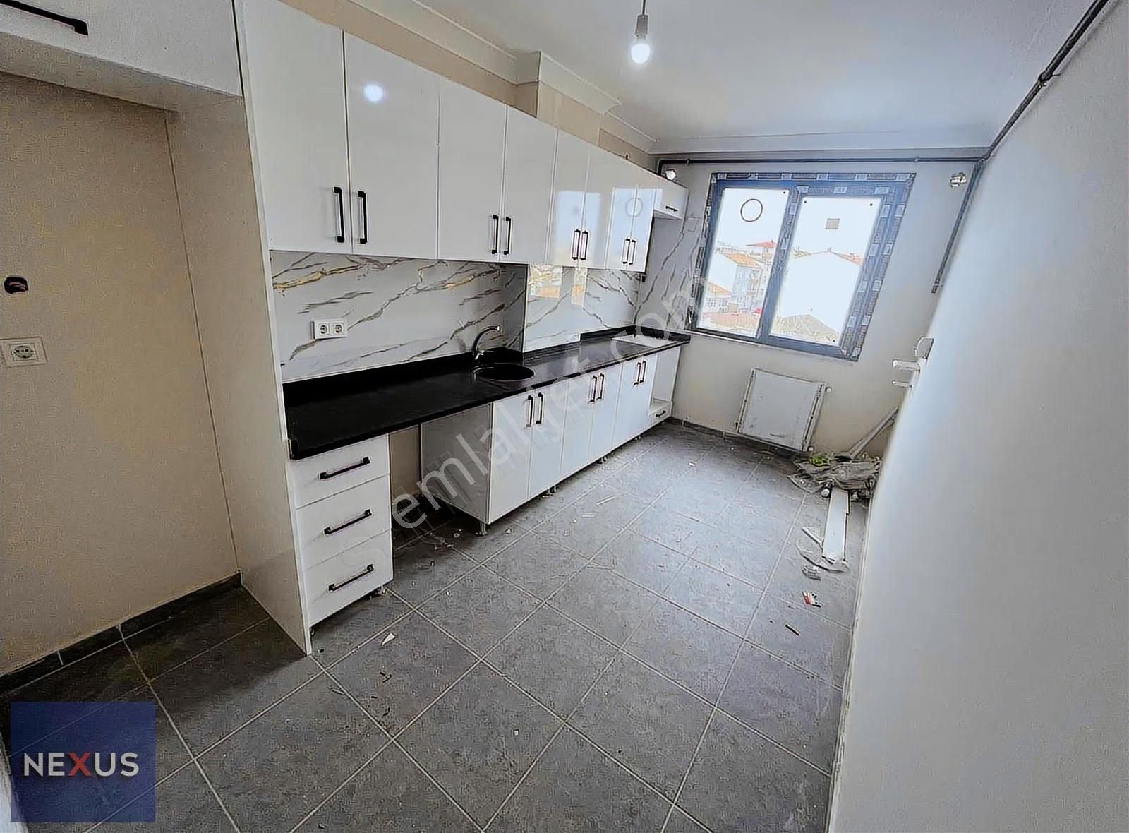 Sultanbeyli Hamidiye Mahallesi'nde Kiralık 2+1 Daire - Görsel 17