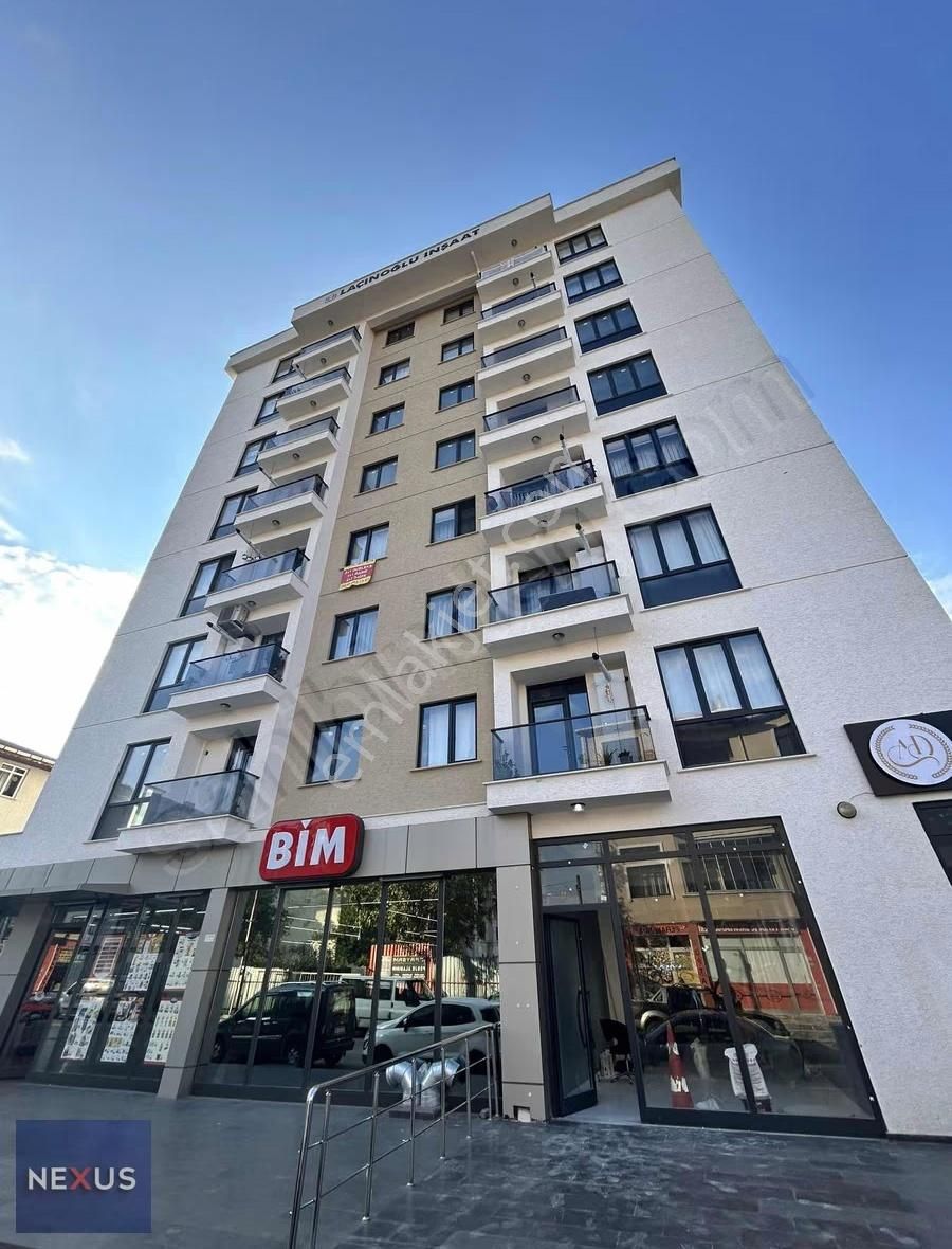 Sultanbeyli Mehmet Akif Mahallesinde Satılık 5+1 Daire