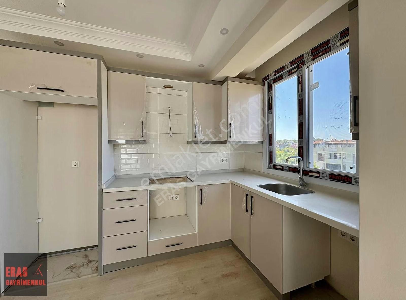 Eras Gayrimenkulden Butik Sitede Yüzme Havuzlu 2+1 Daire - Görsel 15