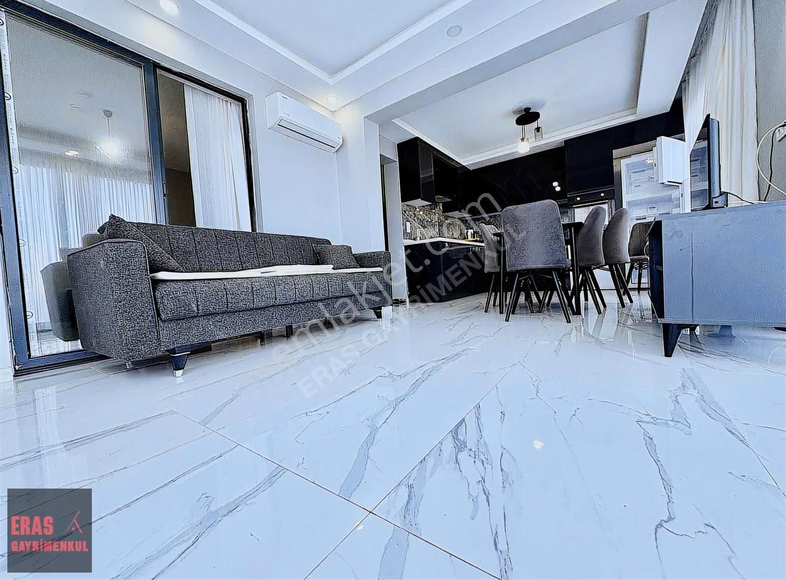 Eras Gayrimenkulden Denize Yürüme Mesafesinde Havuzlu Villa