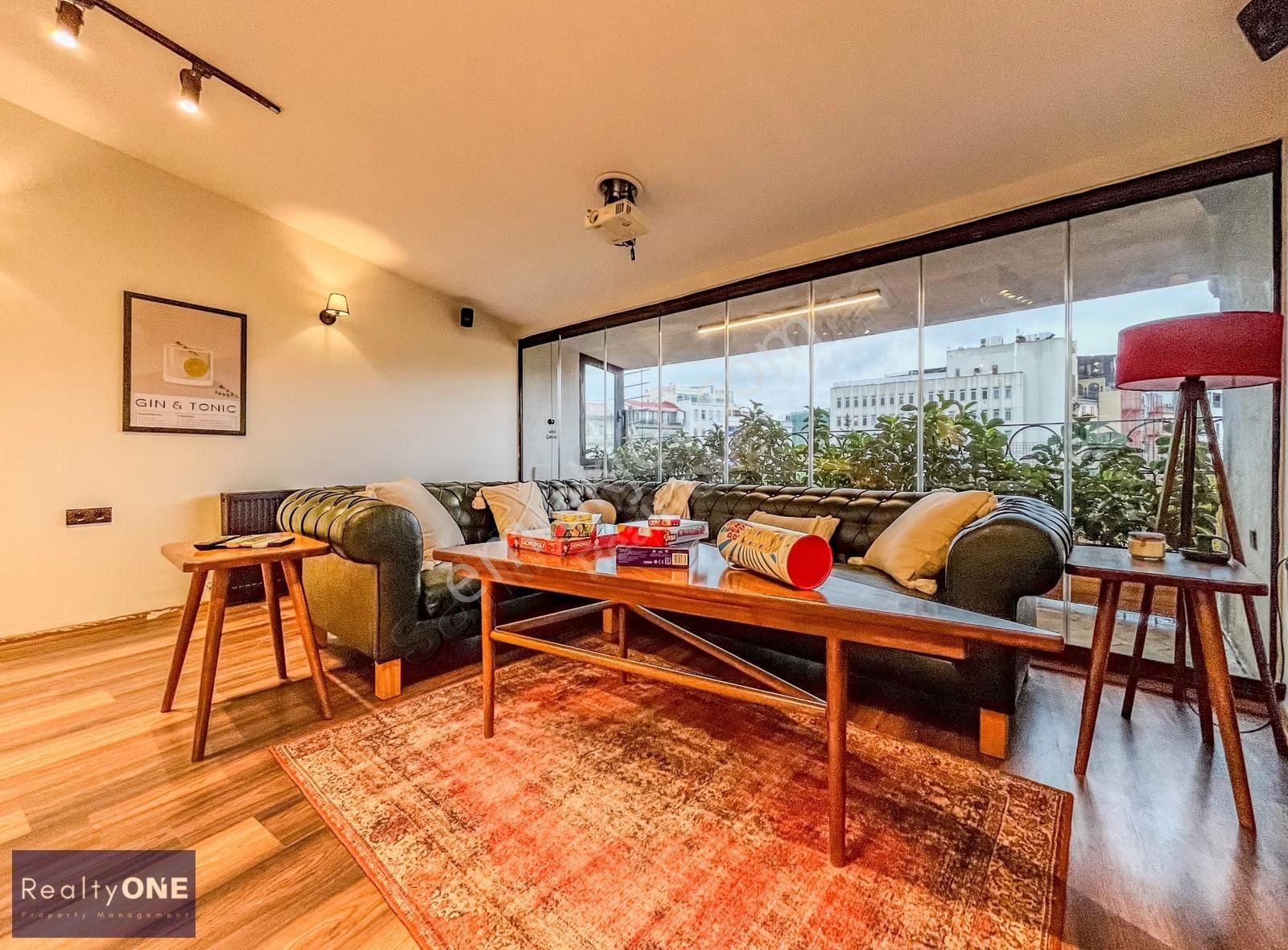 R-one Beyoğlu Tarihi Binada Dubleks Penthouse Kiralık Daire-eng - Görsel 11