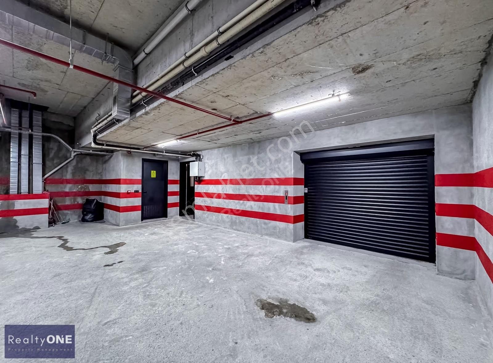 R-one Flat For Rent 2+1 New Building In Gümüşsuyu W/car Parking - Görsel 25