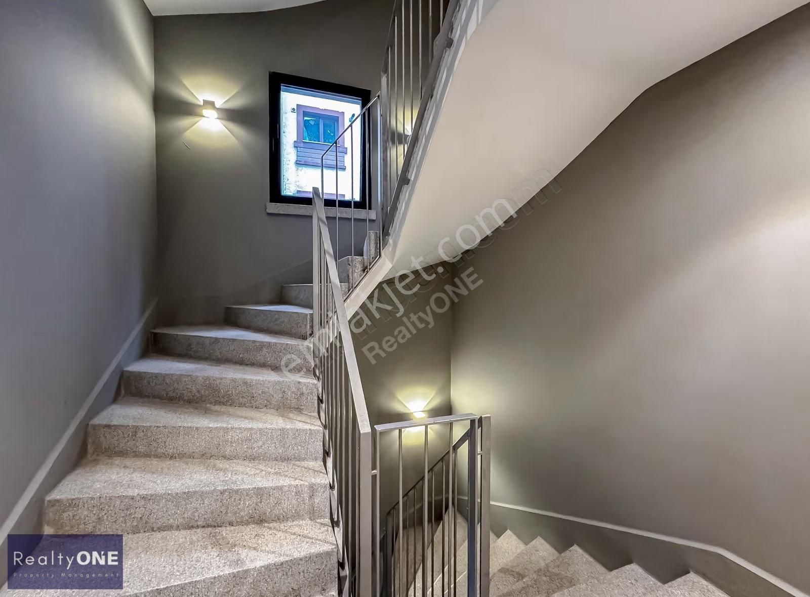 R-one Flat For Rent 2+1 New Building In Gümüşsuyu W/car Parking - Görsel 12