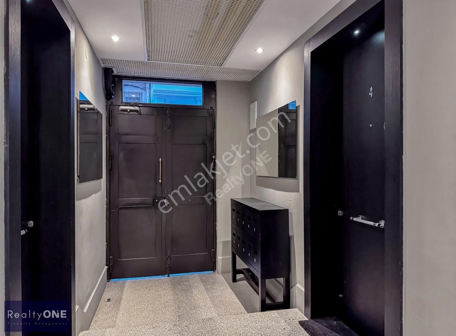 R-one Flat For Rent 2+1 New Building In Gümüşsuyu W/car Parking - Görsel 14