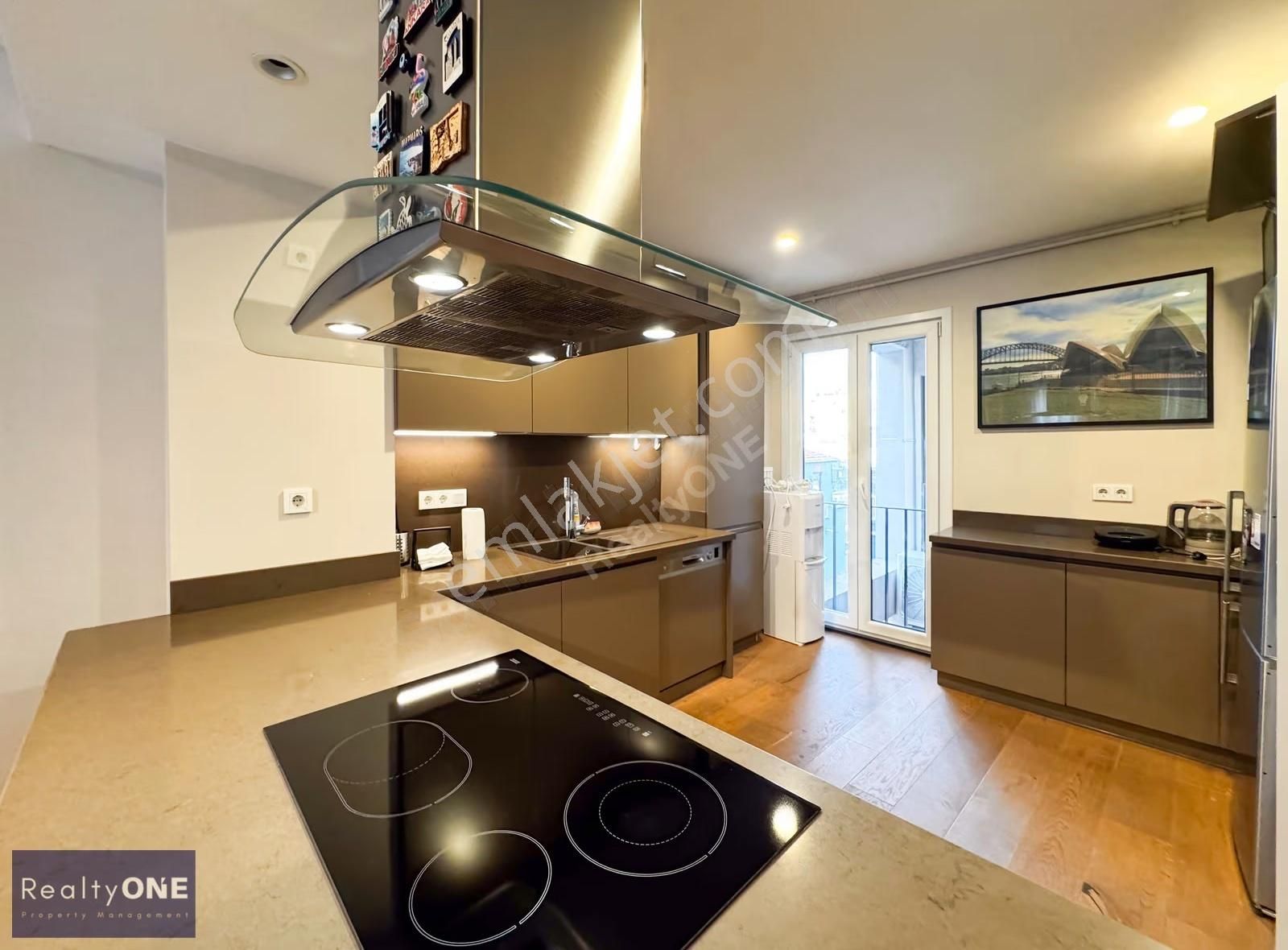 R-one Furnished 3+1 Apt. For Rent İn A New Building On Cihangir - Görsel 9