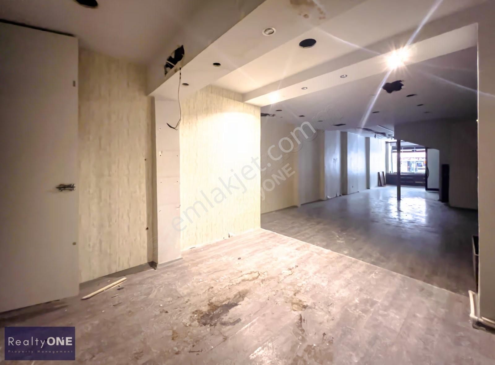 R-one Beyoğlu İstiklal Dibi Süper Konum 75m2 Kiralık Dükkan-eng - Görsel 15