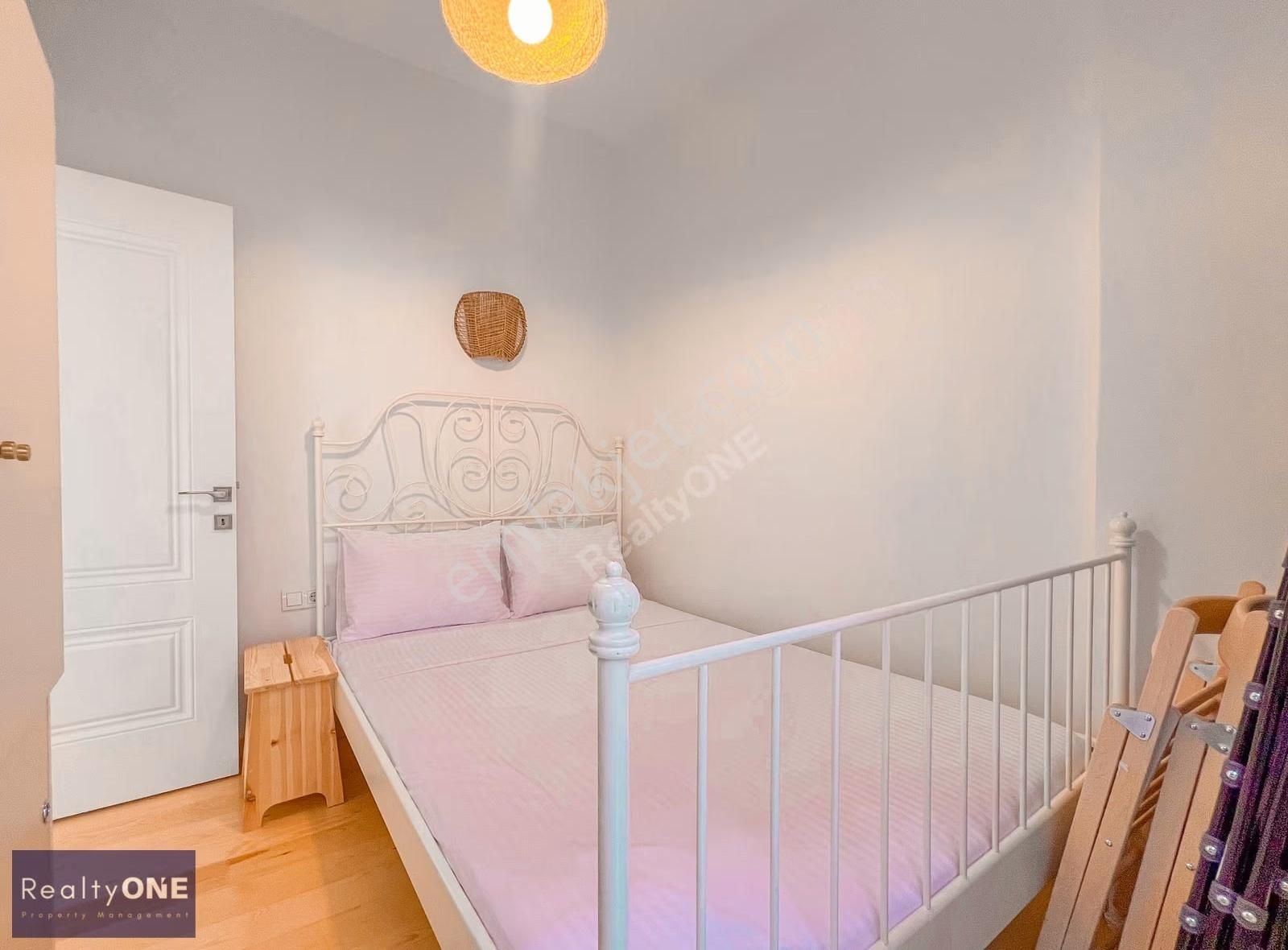 R-one Beyoğlu Tomtom'da 2+1 Eşyalı Balkonlu Kiralık Daire-eng - Görsel 10