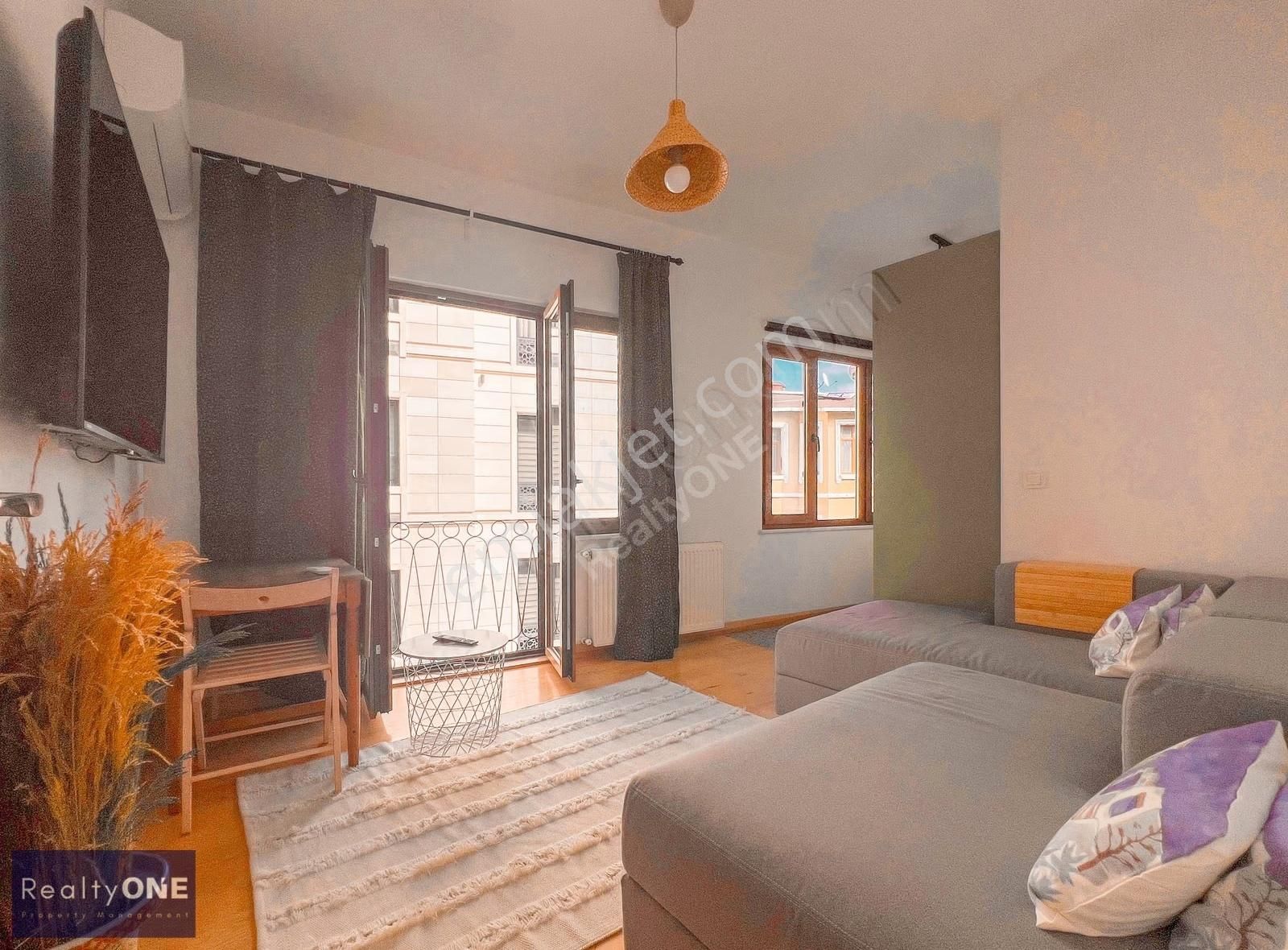 R-one Beyoğlu Tomtom'da 2+1 Eşyalı Balkonlu Kiralık Daire-eng - Görsel 21