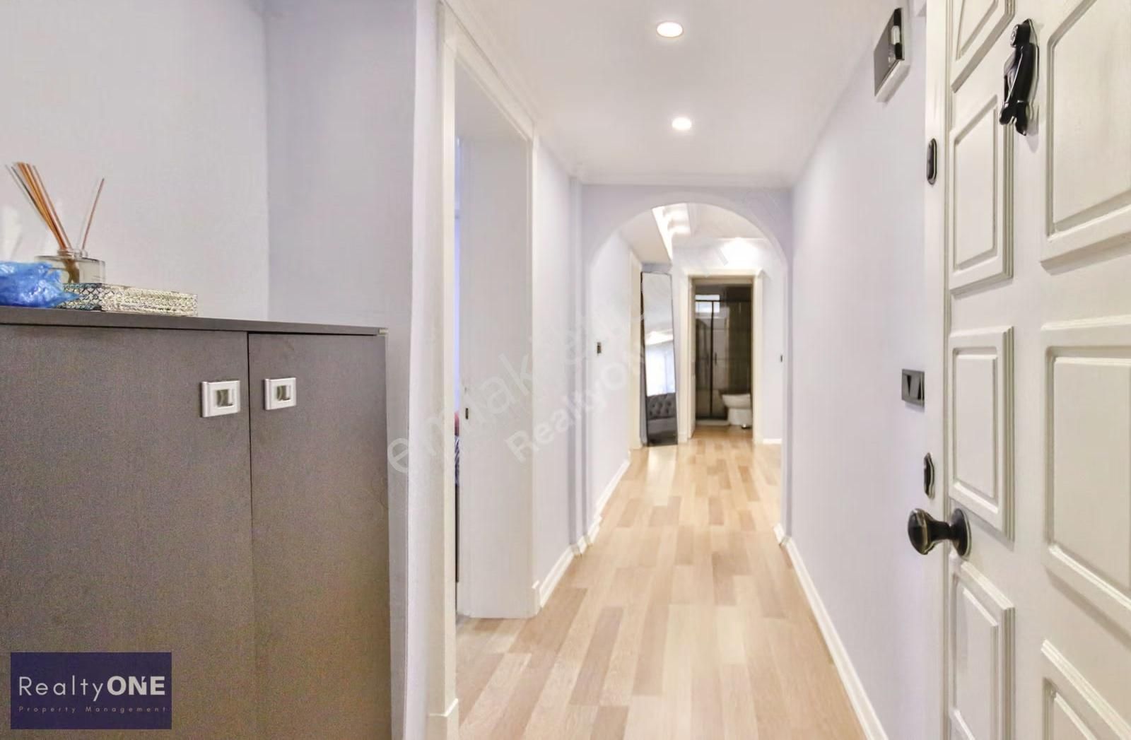 R-one Etiler Site İçi Otoparklı Güvenlikli 3+1 Kiralık Daire - Görsel 2