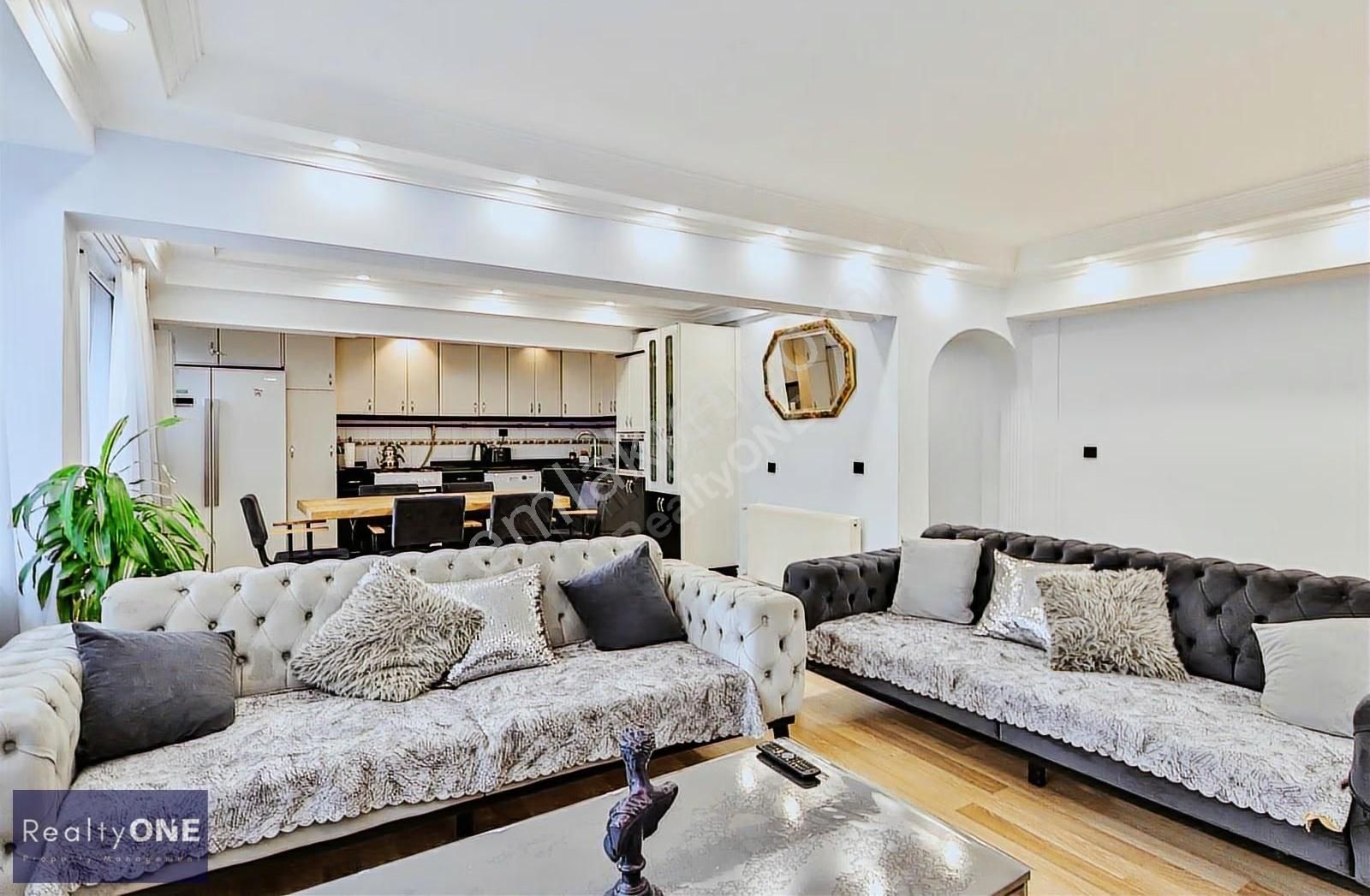 R-one Etiler Site İçi Otoparklı Güvenlikli 3+1 Kiralık Daire