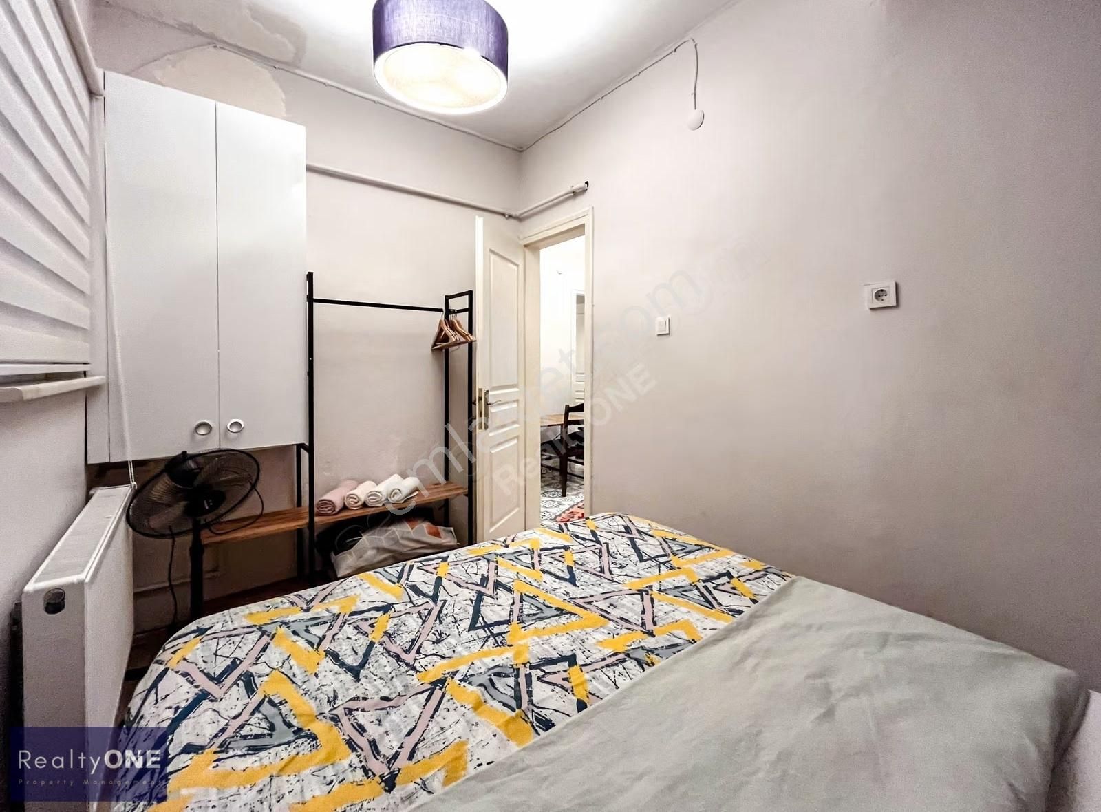 R-one Beyoğlu Cihangir Merkezi Konum Eşyalı 2+1 Kiralık Daire-en - Görsel 32