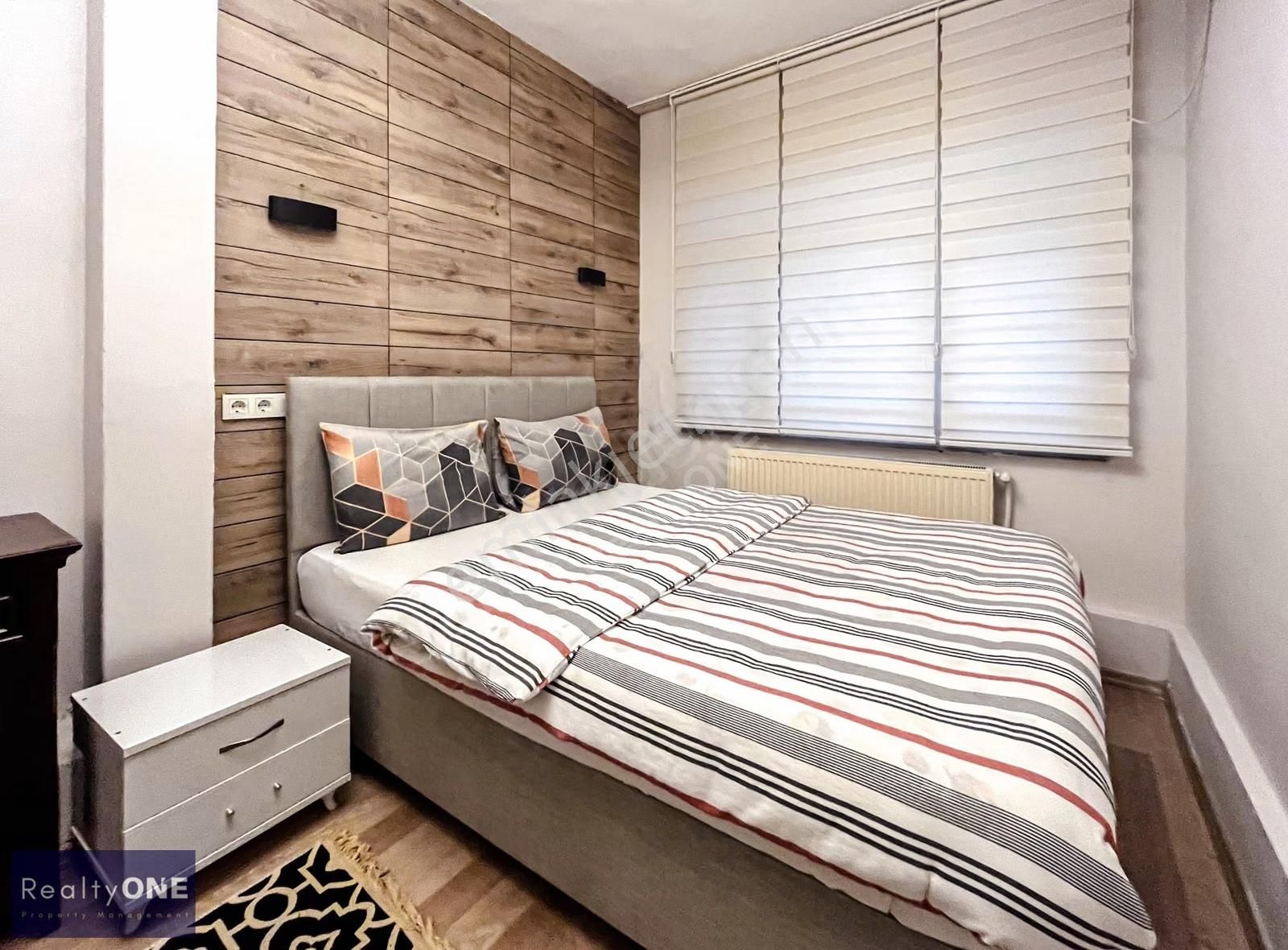 R-one Beyoğlu Cihangir Merkezi Konum Eşyalı 2+1 Kiralık Daire-en - Görsel 23