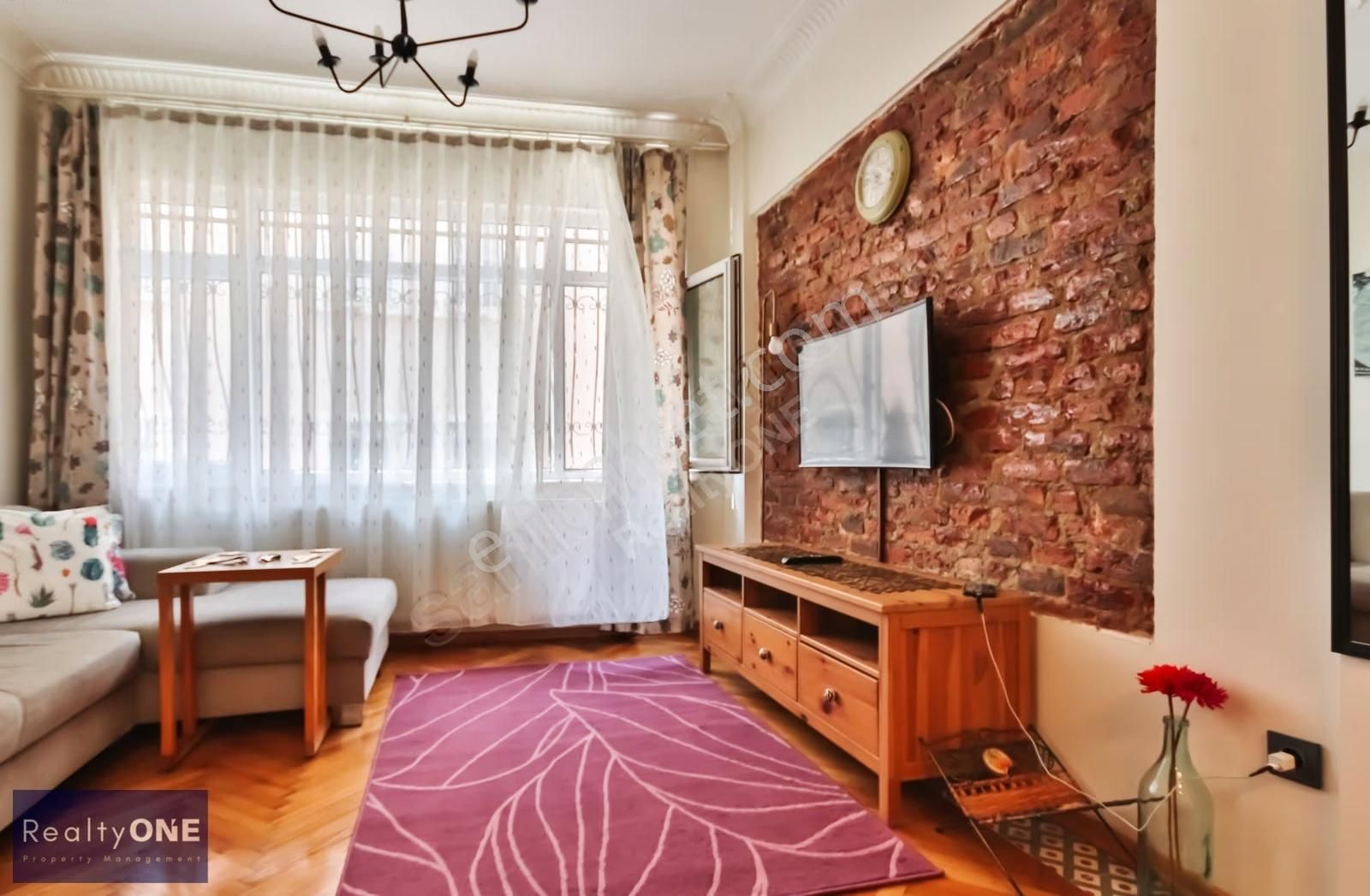 R-one Beyoğlu İncekaş Sk Eşyalı Fatura Dahil Kiralık Daire-eng