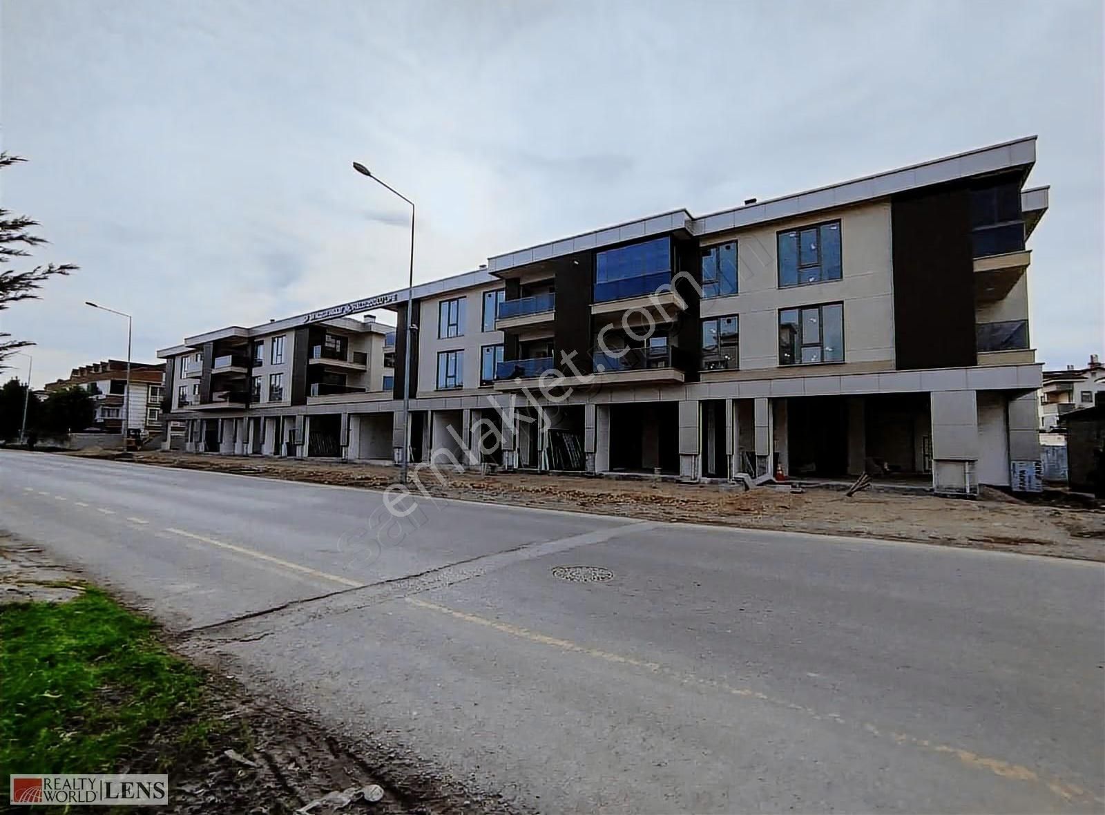 Sakarya Serdivan Köprübaşı Mahallesinde Satılık 3+1 Daire