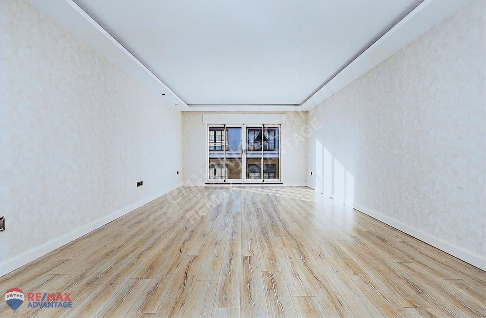 Remax Advantage Dan Balat Ona 162 Sitesinde 4,5+1 Arakat Daire - Görsel 17