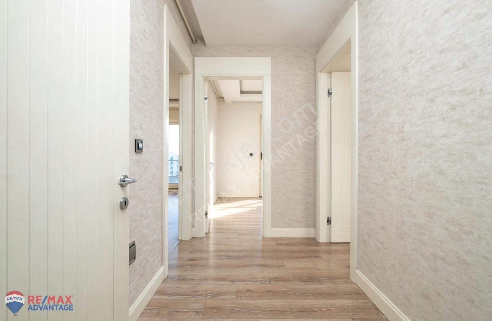 Remax Advantage Dan Balat Ona 162 Sitesinde 4,5+1 Arakat Daire - Görsel 30