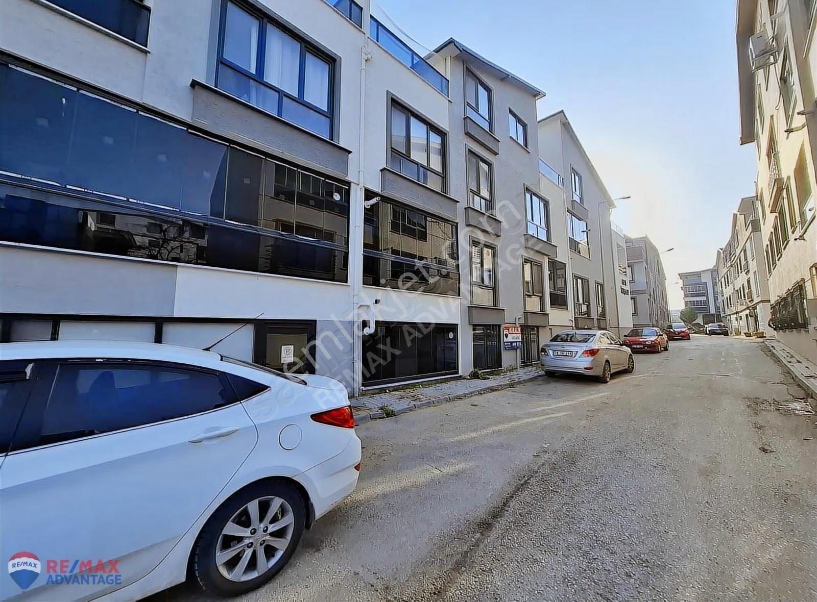 Remax Advantage'dan Özlüce Okullar Bölgesinde 3+1 Sıfır Daire - Görsel 7