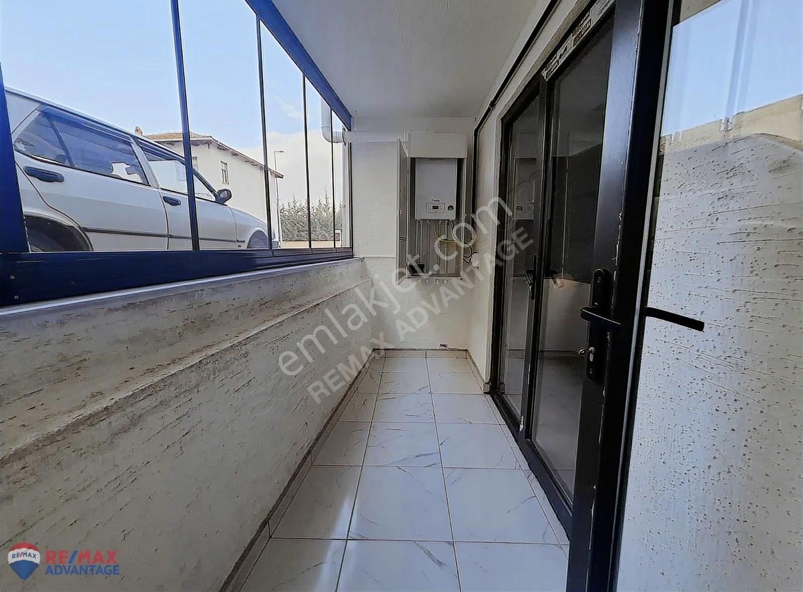 Remax Advantage'dan Özlüce Okullar Bölgesinde 3+1 Sıfır Daire - Görsel 2