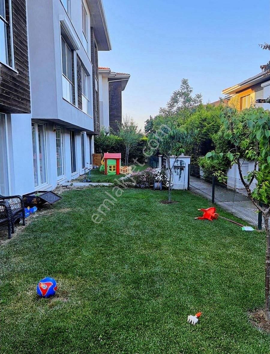 Bahçeşehir Satılık Emsalsiz 5+1 Villa Asmalı Bahçeler