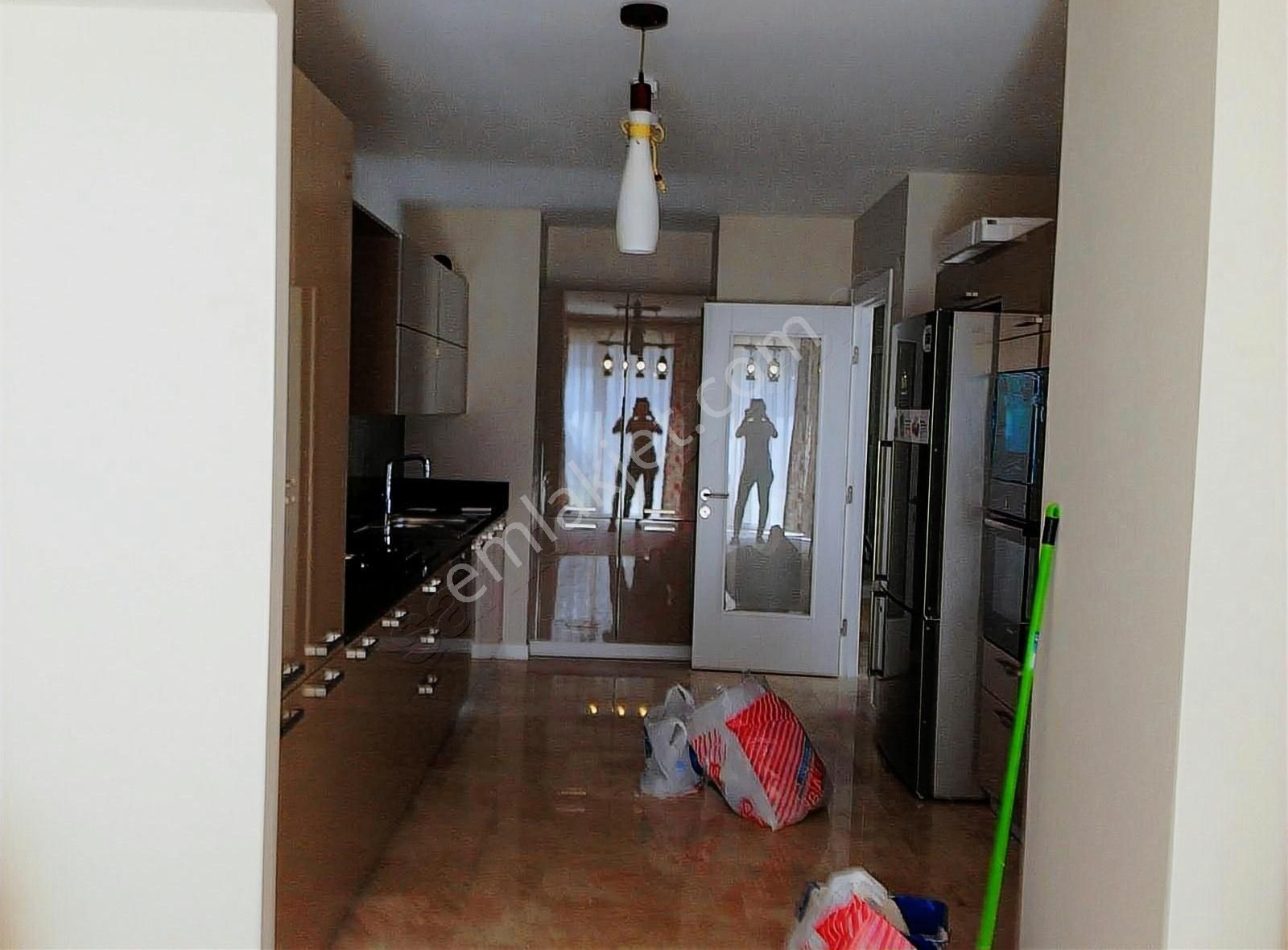 Bahçeşehir Satılık Emsalsiz 5+1 Villa Asmalı Bahçeler - Görsel 2