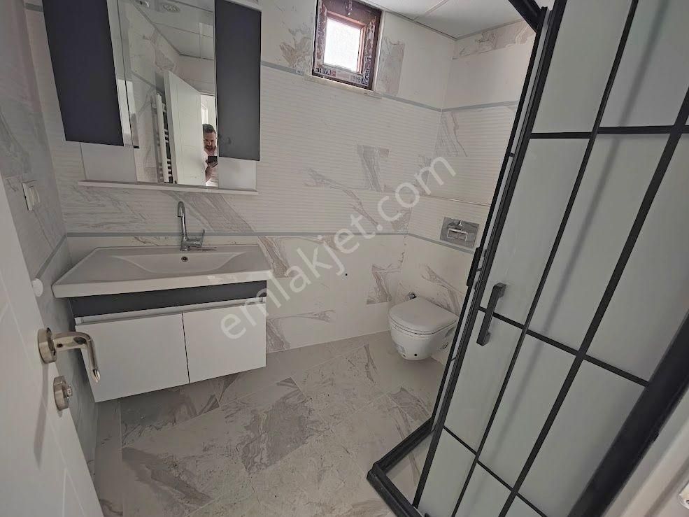 Yıldız Dan Hürriyette Güney Cephe Tek Daire Üzerine 3+1 Mükemmel Daire - Görsel 15