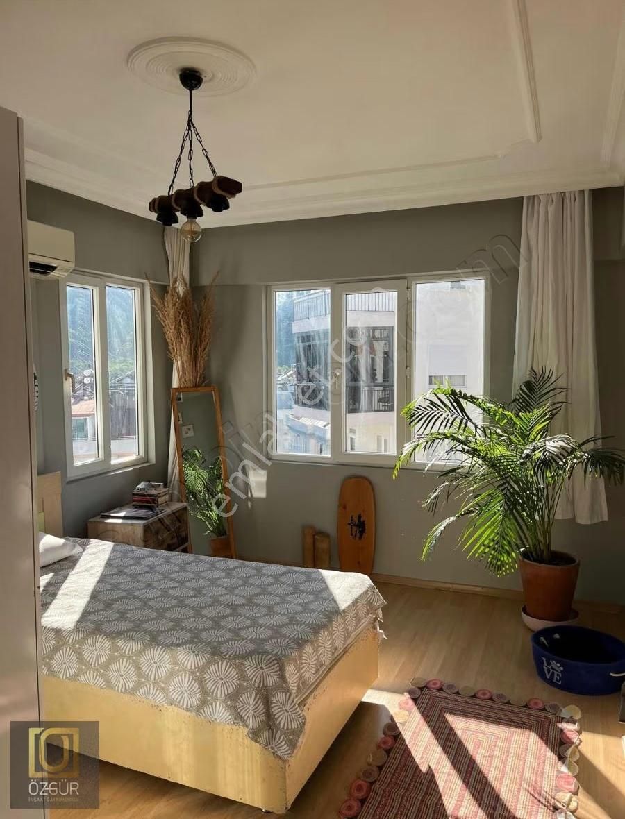 Konyaaltı Hurmada Havuzlu Sitede Manzaralı Arakat 3+1 Daire - Görsel 13