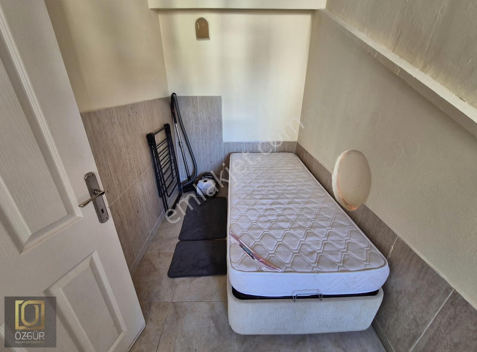 Konyaaltı Toros Mah.de 1+1 Eşyalı Çatı Katı - Görsel 2