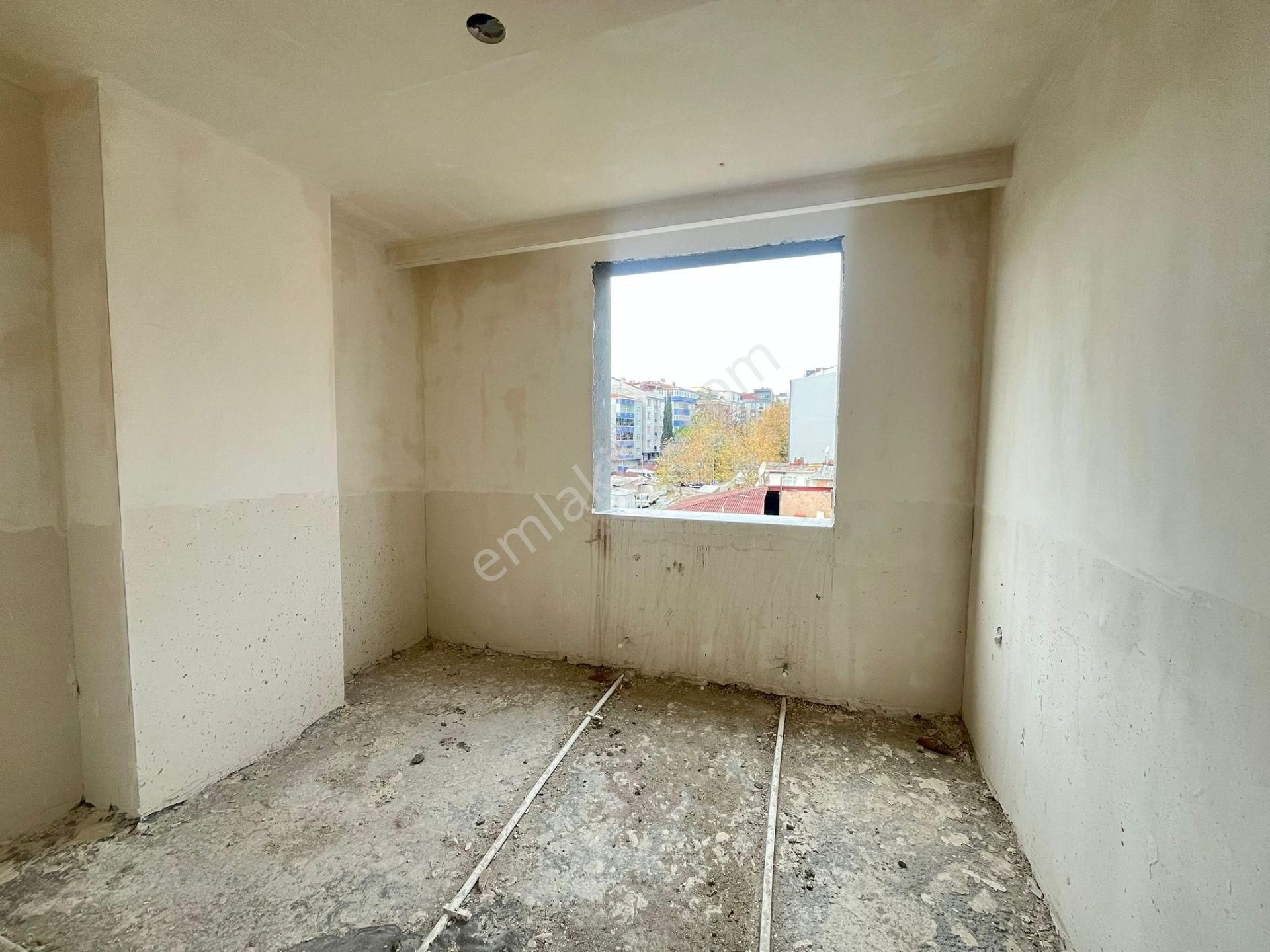 Yıldız Dan Cadde Üzerinde Sıfır Kredili Önü Açık Otoparklı Ara Kat Daire - Görsel 5