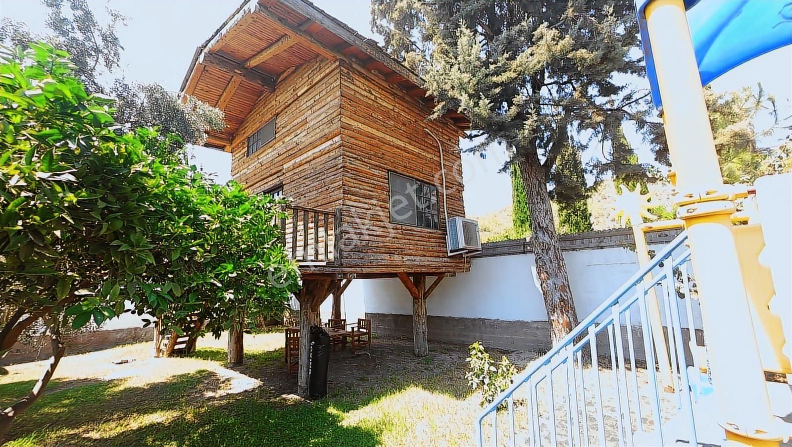 Kiriş'te Vatandaşlığa Uygun Havuzlu Sitede Satılık Villa - Görsel 16