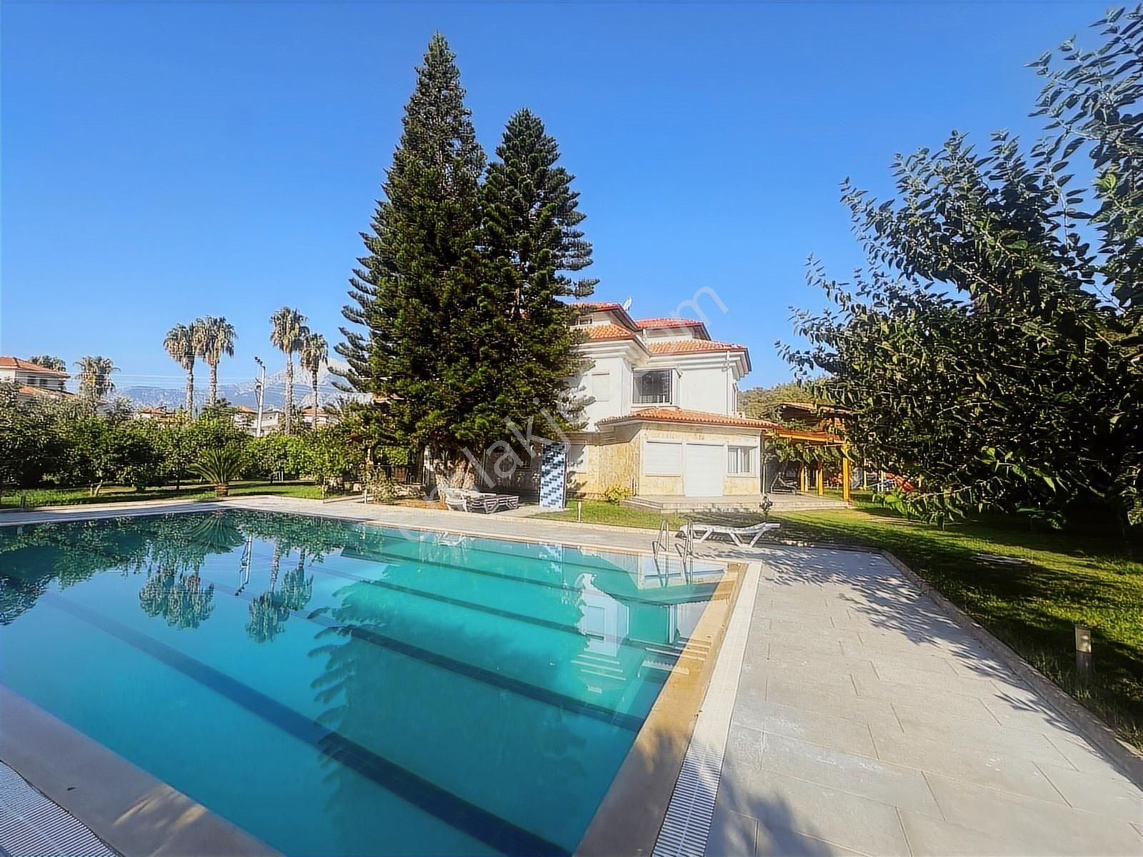Kiriş'te Vatandaşlığa Uygun Havuzlu Sitede Satılık Villa - Görsel 3