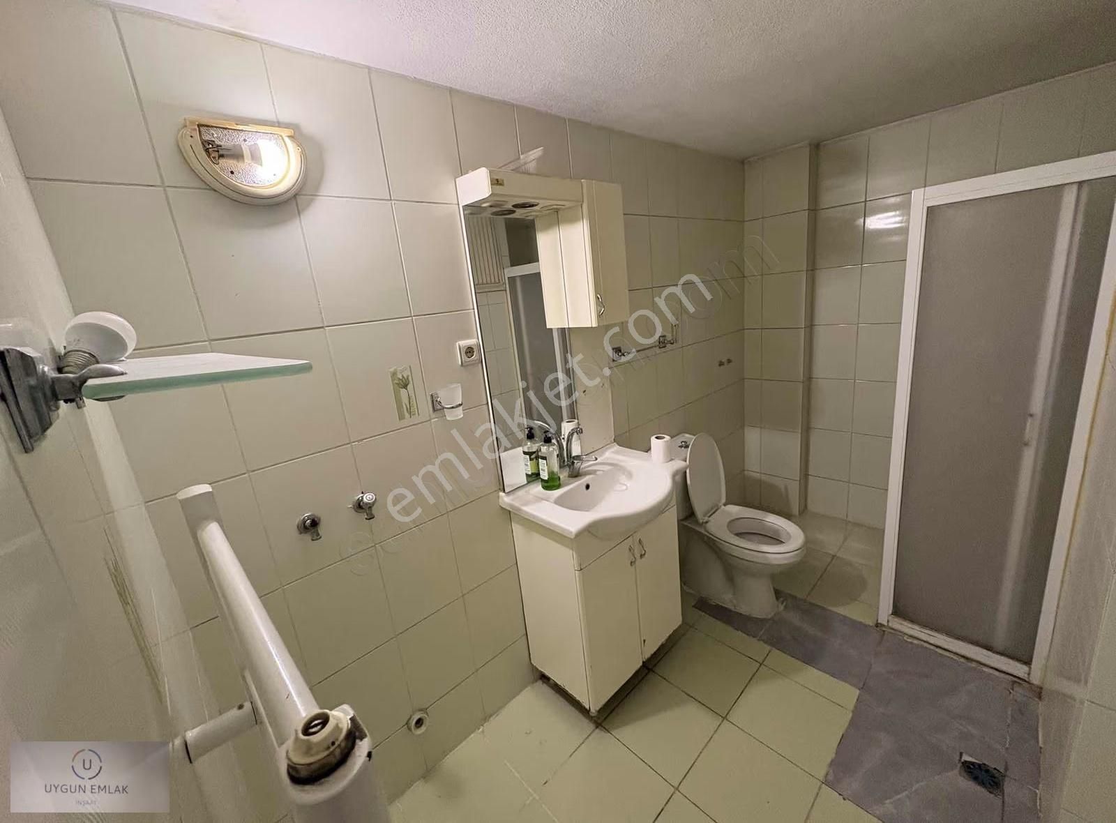 Buca Heykel Meydan Yakını 3+1 Ara Kat D.gazlı Kiralık Daire