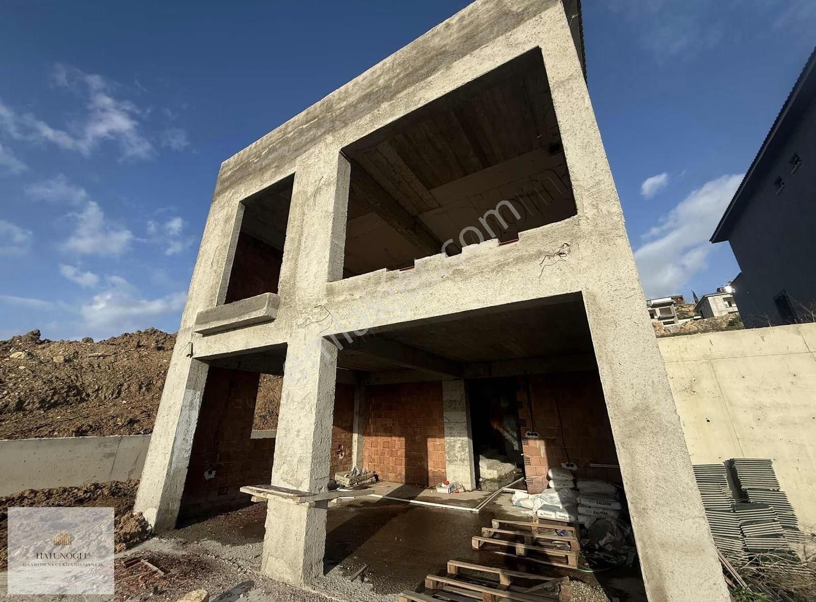 Hatunoğlu'ndan Satılık Foçaköy'de 7+1 Tripleks Villa - Görsel 15