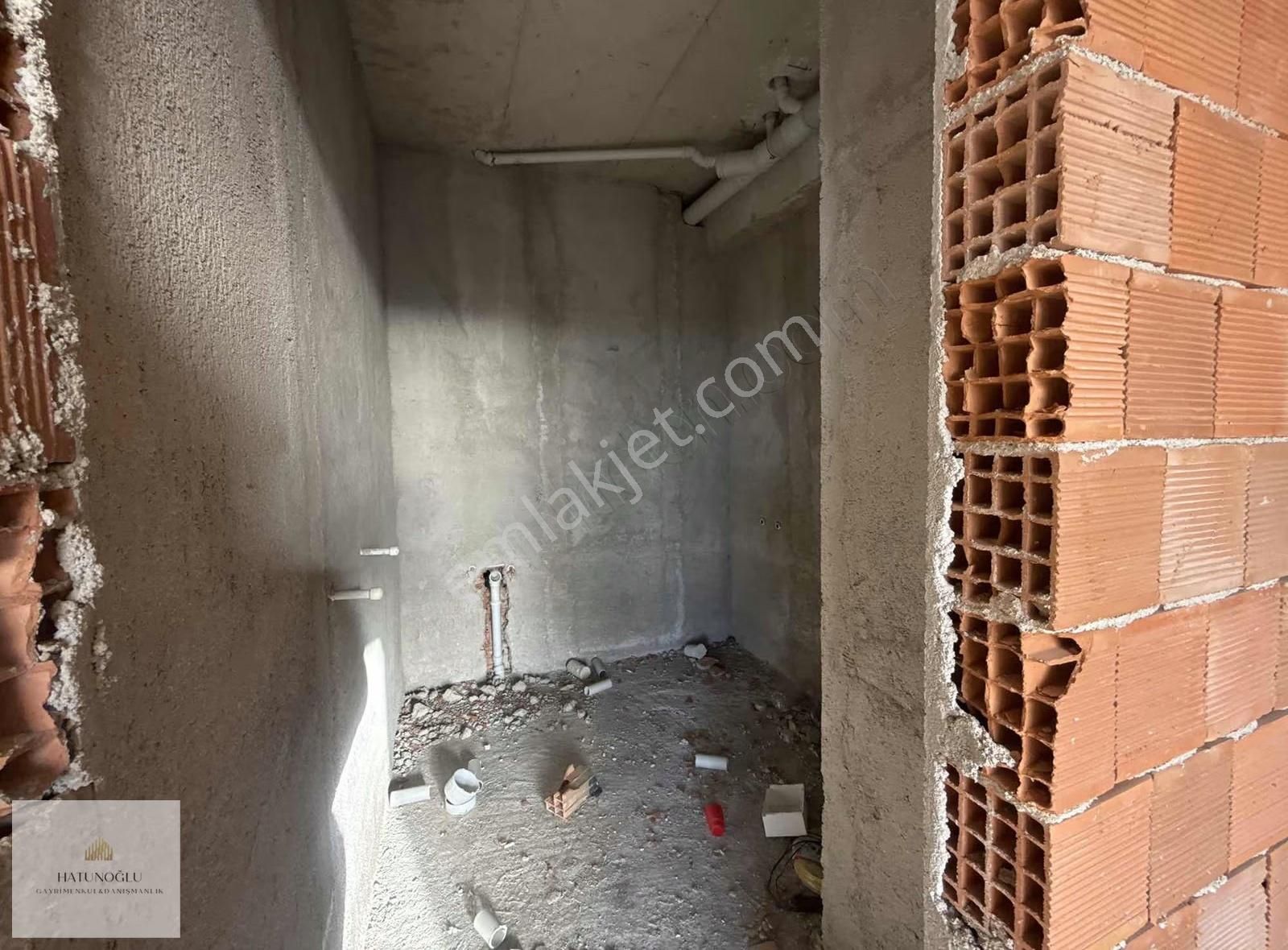 Hatunoğlu'ndan Satılık Foçaköy'de 7+1 Tripleks Villa - Görsel 14