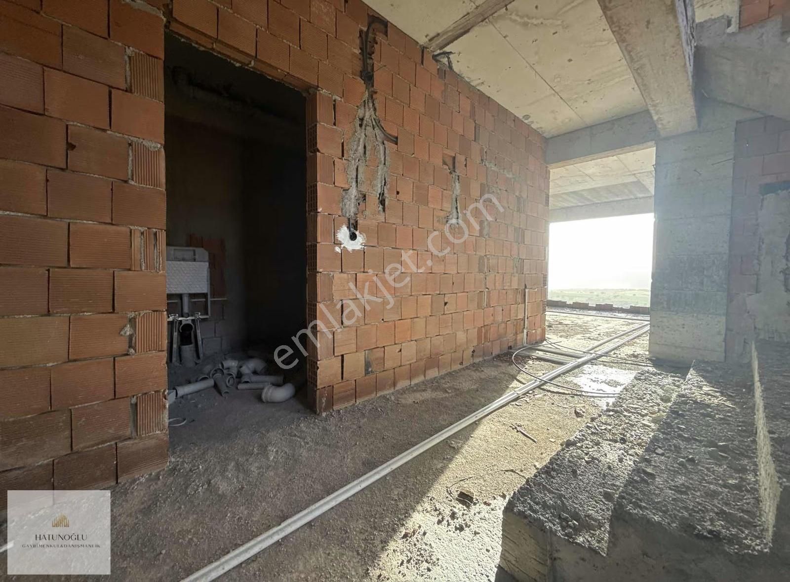 Hatunoğlu'ndan Satılık Foçaköy'de 7+1 Tripleks Villa - Görsel 16