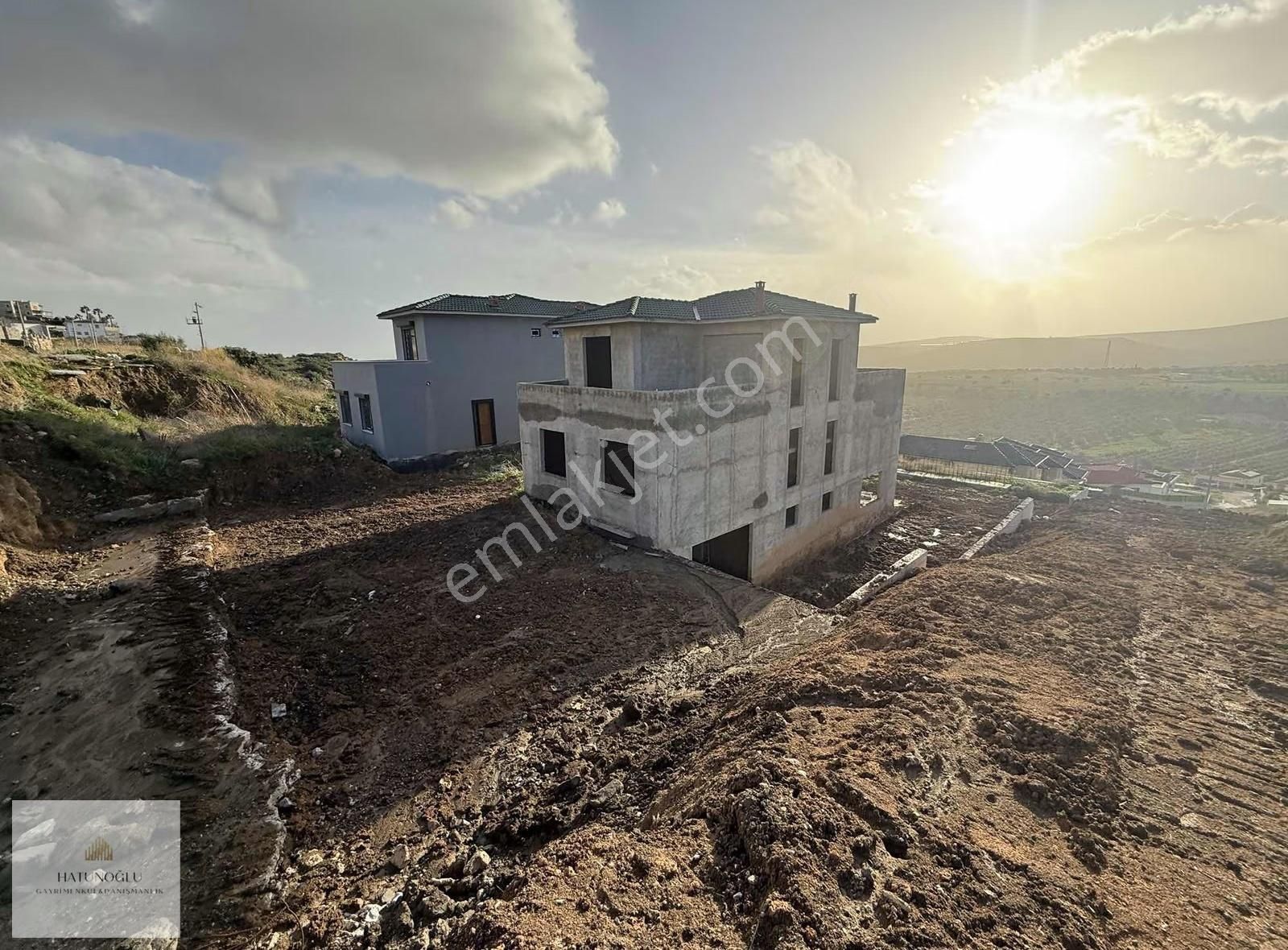 Hatunoğlu'ndan Satılık Foçaköy'de 7+1 Tripleks Villa - Görsel 10