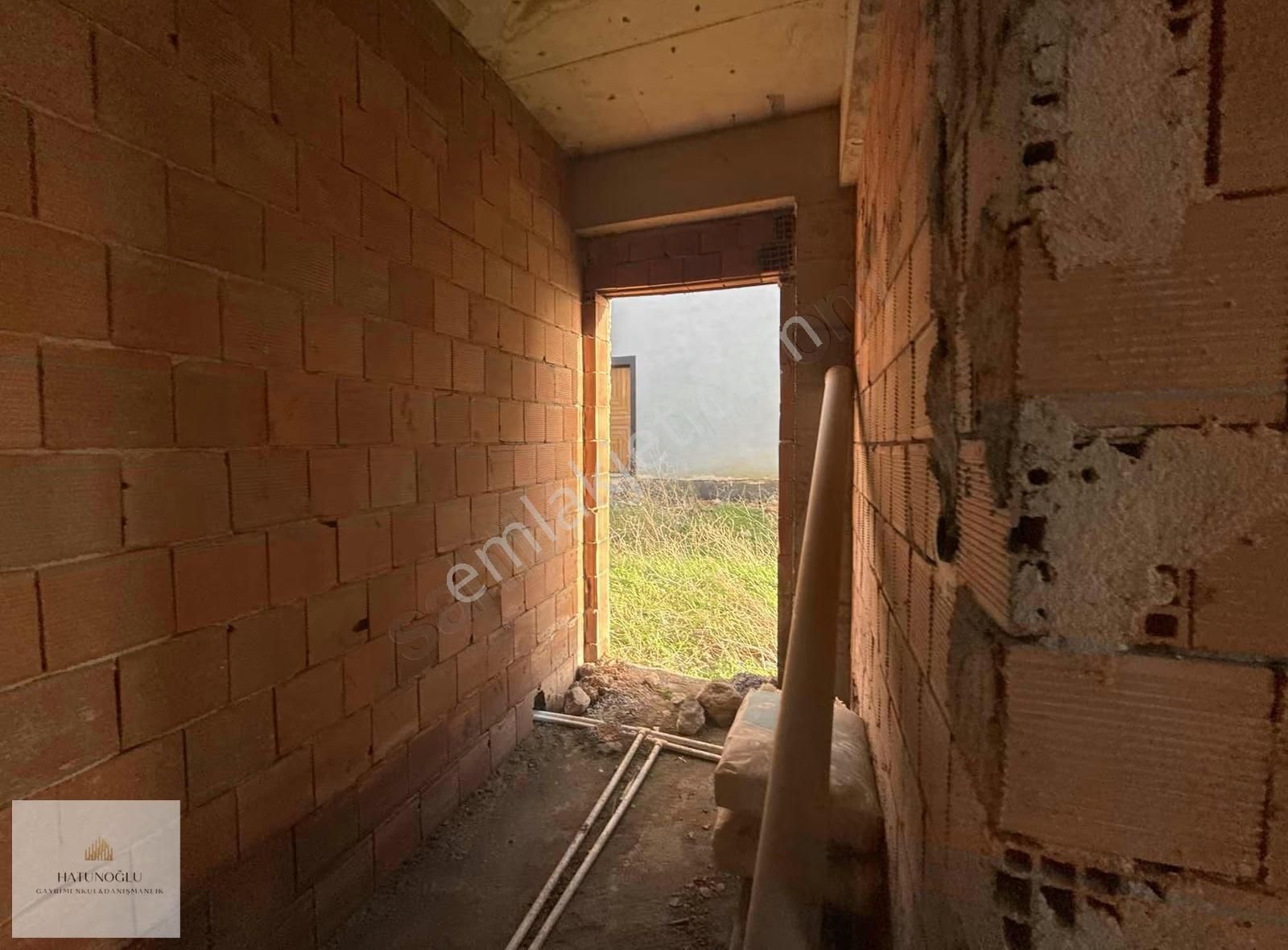 Hatunoğlu'ndan Satılık Foçaköy'de 7+1 Tripleks Villa - Görsel 3