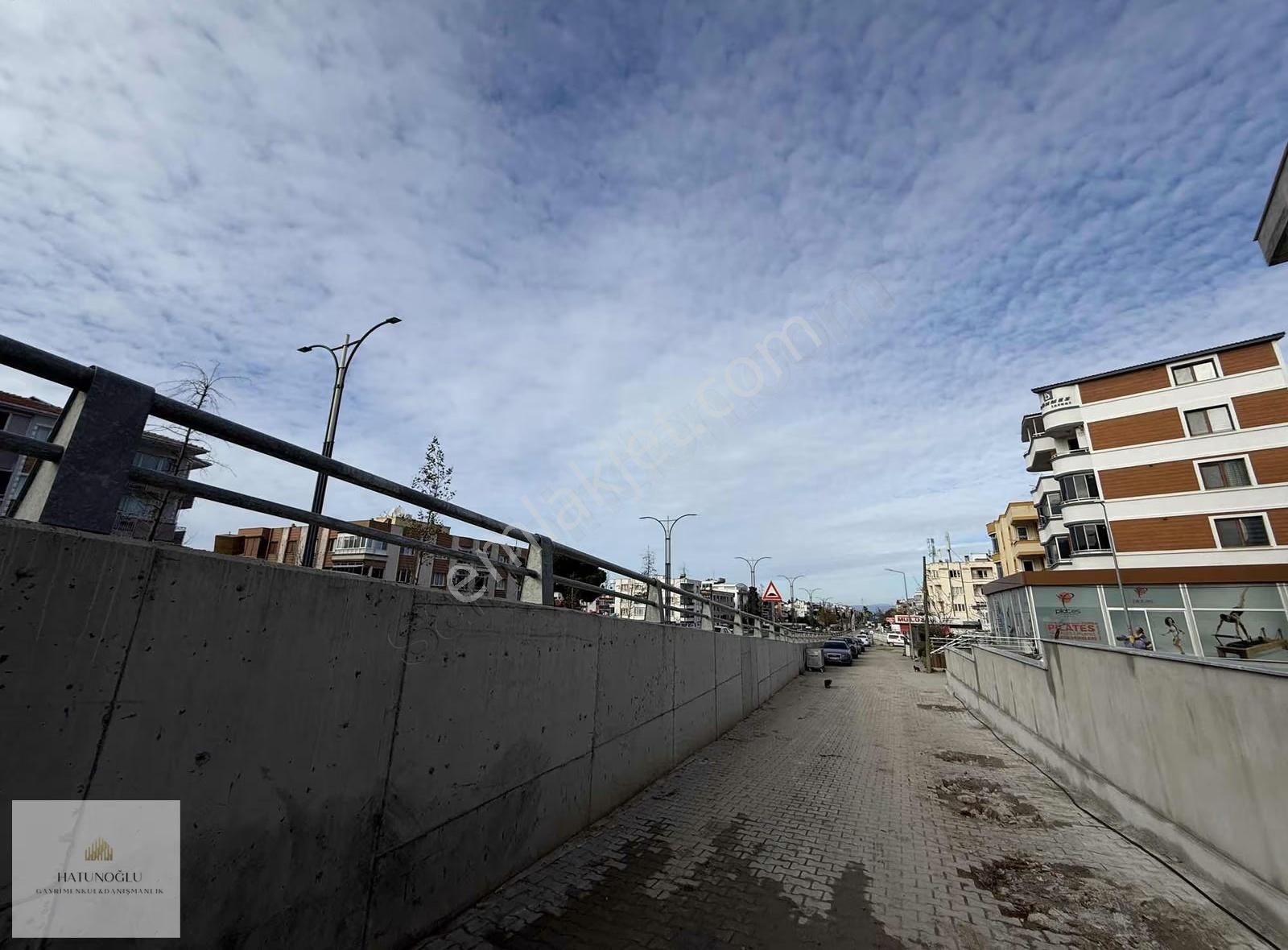 Hatunoğlu'ndan Aliağa-çanakkale Yoluna Cephe Arakat 1+1'ler - Görsel 15