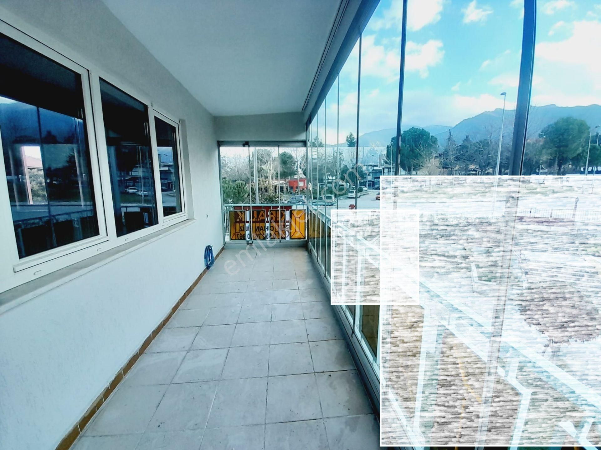 Kaan Emlaktan Kınıklı Bursa Caddesine Yakın Arakat 3+1 Öncephe Depozitosuz Daire - Görsel 26