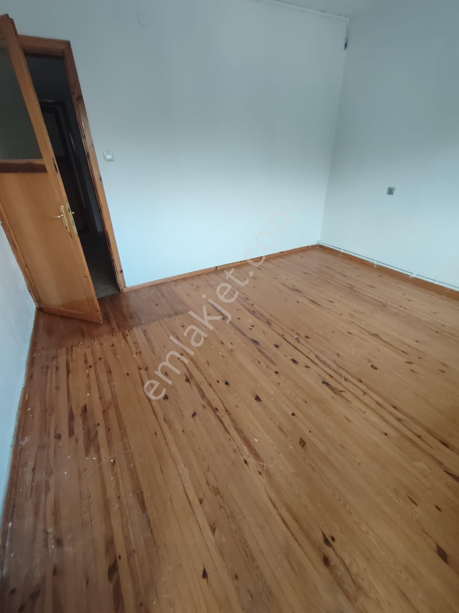 Kaan Emlaktan Kınıklı Bursa Caddesine Yakın Arakat 3+1 Öncephe Depozitosuz Daire - Görsel 14