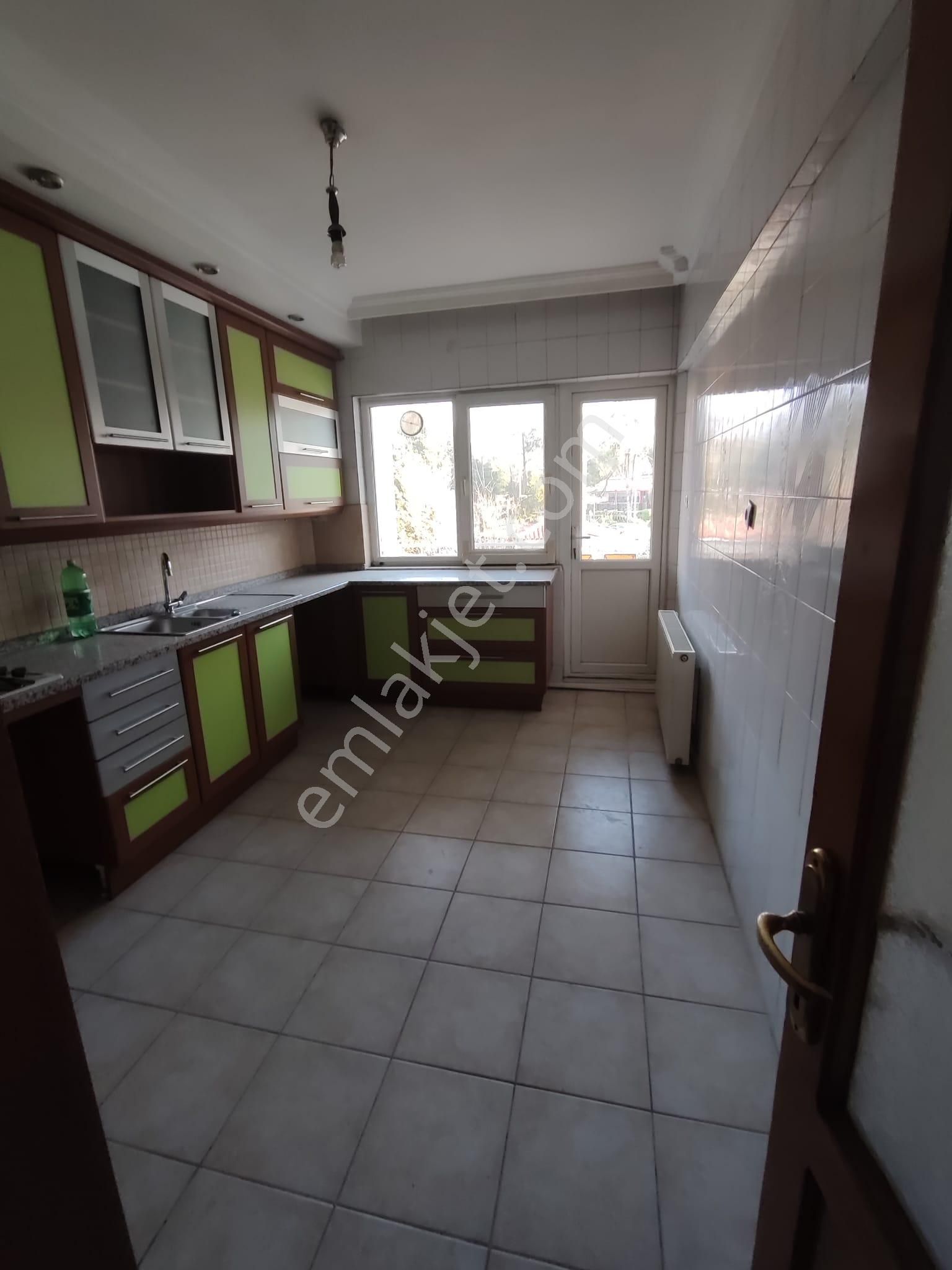 Kaan Emlaktan Kınıklı Bursa Caddesine Yakın Arakat 3+1 Öncephe Depozitosuz Daire - Görsel 12