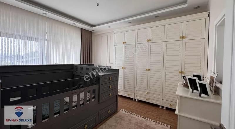 Kartepe Fsm'de Satılık 4+1 Havuzlu Lüks Müstakil Kiralık Villa - Görsel 12