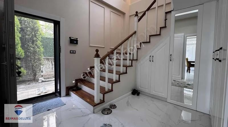 Kartepe Fsm'de Satılık 4+1 Havuzlu Lüks Müstakil Kiralık Villa - Görsel 7